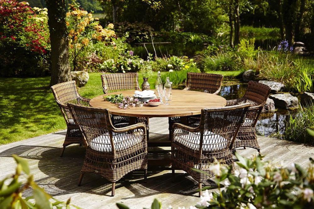 Sika Design George Dining Round Table