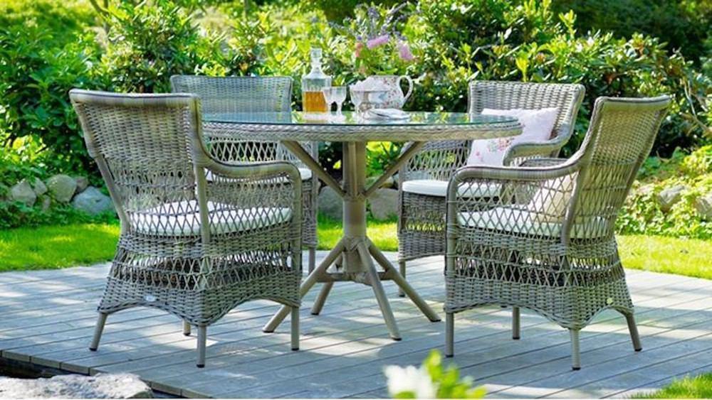 Sika Design Grace Dining Table