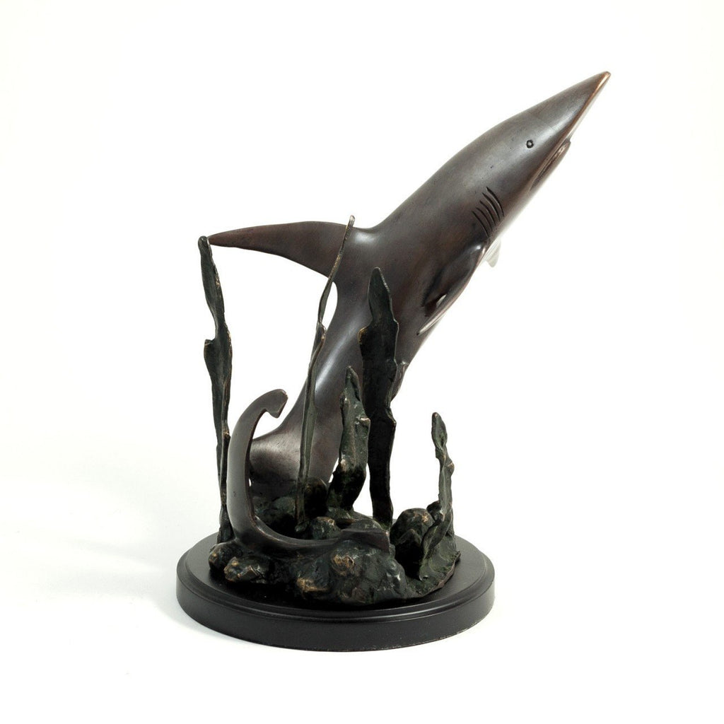 Bey-Berk Shark Attack Sculpture