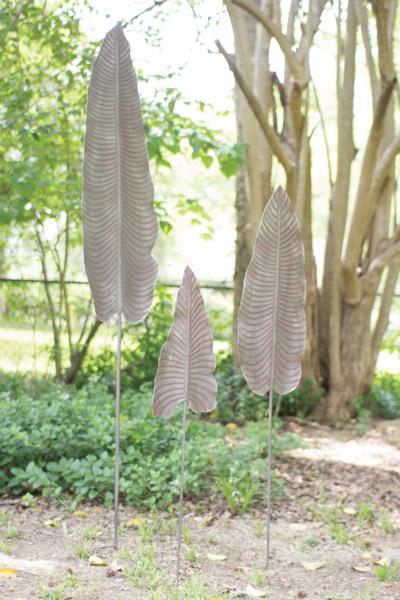 Set Of 3 Leaf Garden Stakes