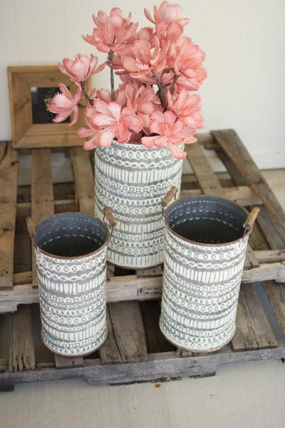 Set Of 3 Pressed Tin Buckets With Wooden Handles