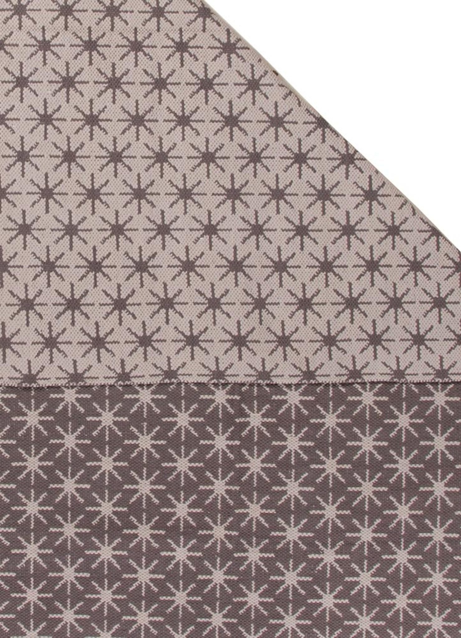 Angler Plum Kitten/Silver Cloud