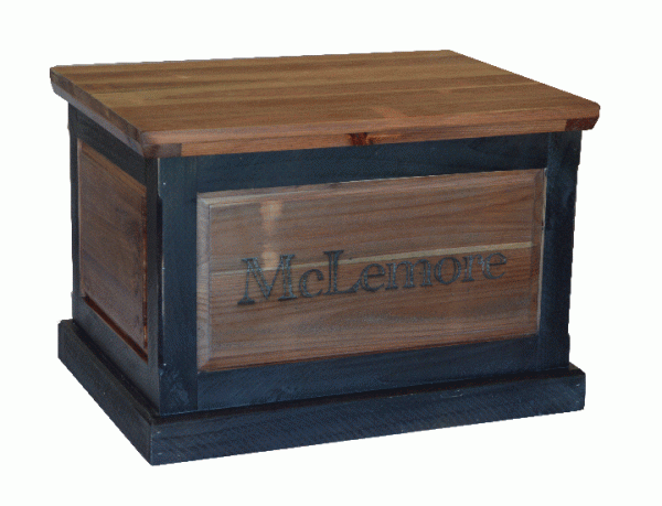 2-Day Designs Personalized Hartwell Storage Trunk