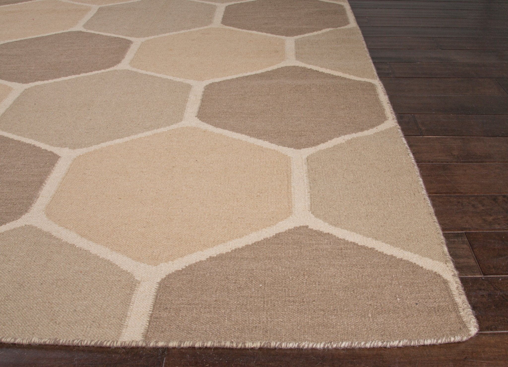 Beehive Tuffet/Walnut