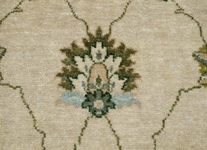 Streco Creamy White/Burnt Olive Traditional Rug