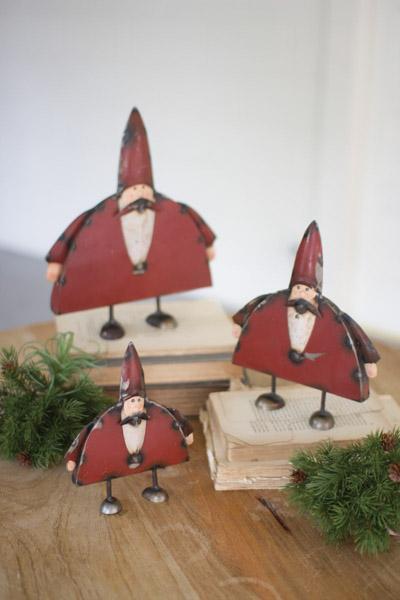 Set Of 3 Painted Iron Santas