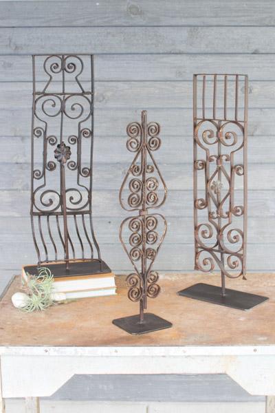 Set Of 3 Repurposed Iron Grilles With Stand   Assorted