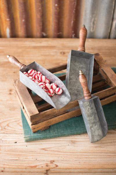 Set Of 3 Galvanized Scoops With Wood Handles