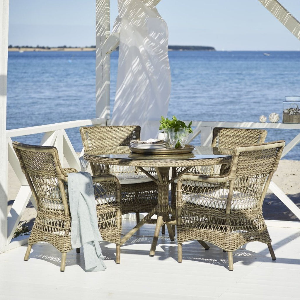 Sika Design Grace Dining Table